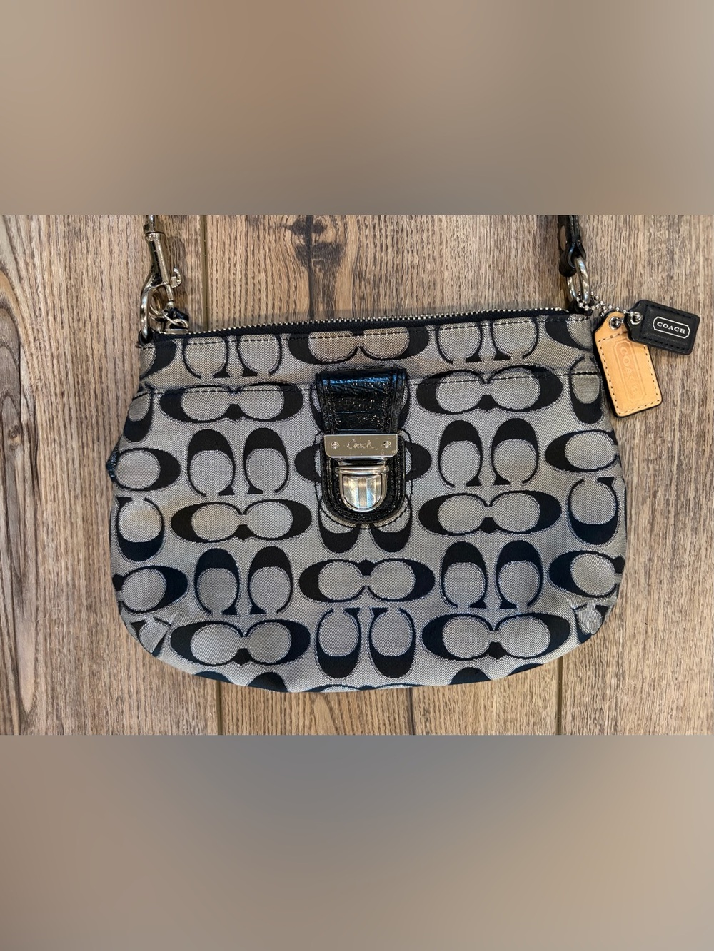 Coach Signature Canvas Crossbody Bag Black Gray Jacquard Y2K Purse - Picture 2 of 11